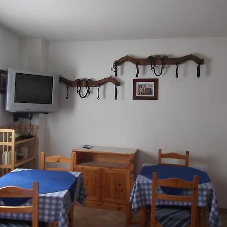 Sentiero Valinis Bed & Breakfast Fanna Ngoại thất bức ảnh