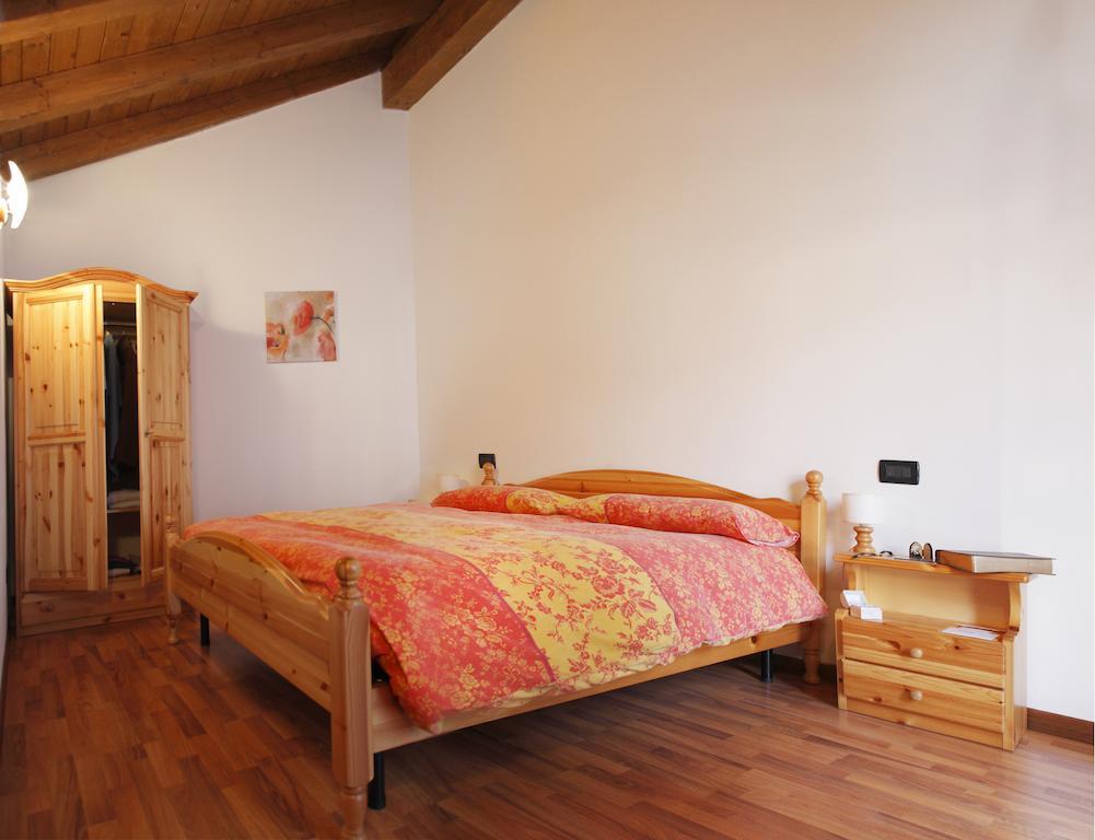 Sentiero Valinis Bed & Breakfast Fanna Phòng bức ảnh