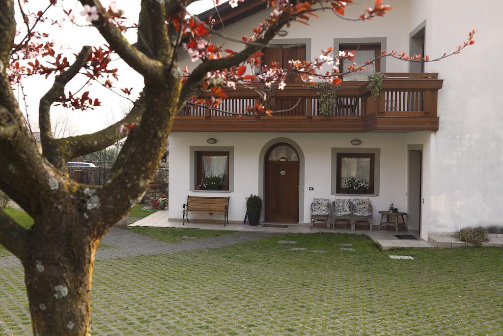 Sentiero Valinis Bed & Breakfast Fanna Ngoại thất bức ảnh