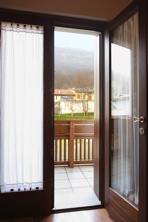 Sentiero Valinis Bed & Breakfast Fanna Phòng bức ảnh